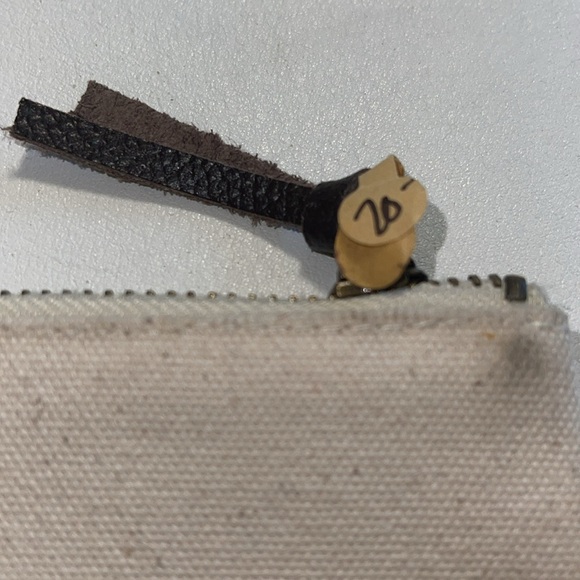 NWT- SugarBoo & Co. Canvas cosmetic bag. - Picture 4 of 6